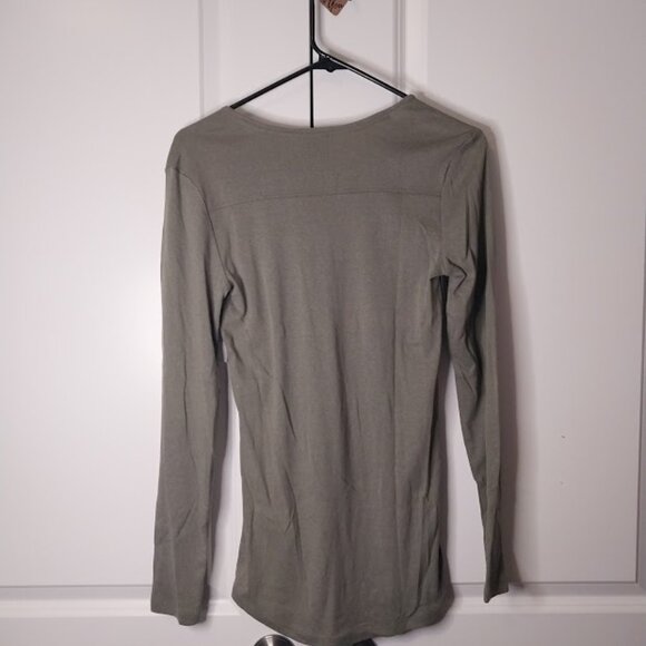 Gap Woman's Long Sleeve Blouse - Picture 8 of 9